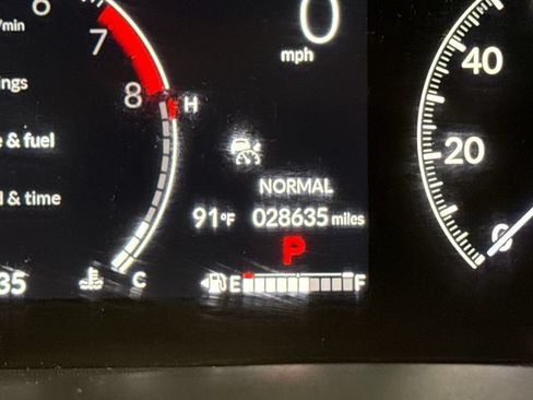 Used 2024 Honda Ridgeline Sport image 32