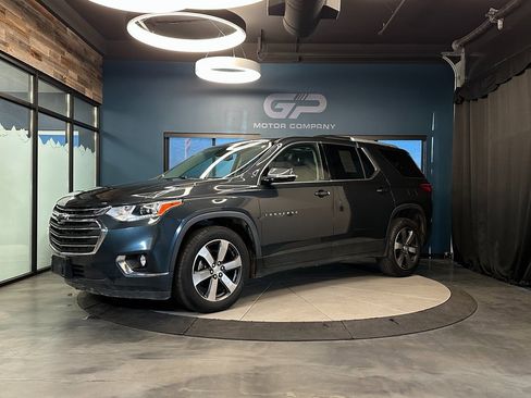 Used 2018 Chevrolet Traverse LT image 7