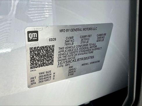 New 2026 Cadillac Escalade Luxury image 13