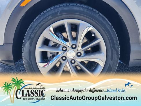 Used 2023 Buick Encore GX Essence w/ Experience Buick Package FWD image 8