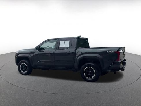 Used 2025 Toyota Tacoma TRD Off-Road AWD/4WD image 11