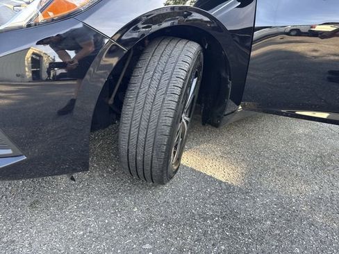 Used 2022 Nissan Sentra SV w/ Trunk Package image 30