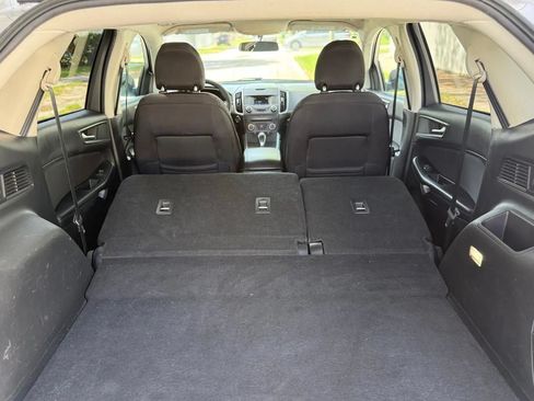 Used 2016 Ford Edge SE FWD image 8