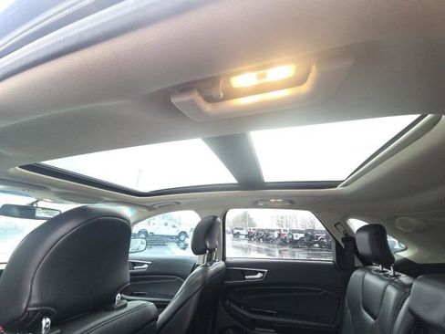 Used 2018 Ford Edge Titanium w/ Equipment Group 301A image 23