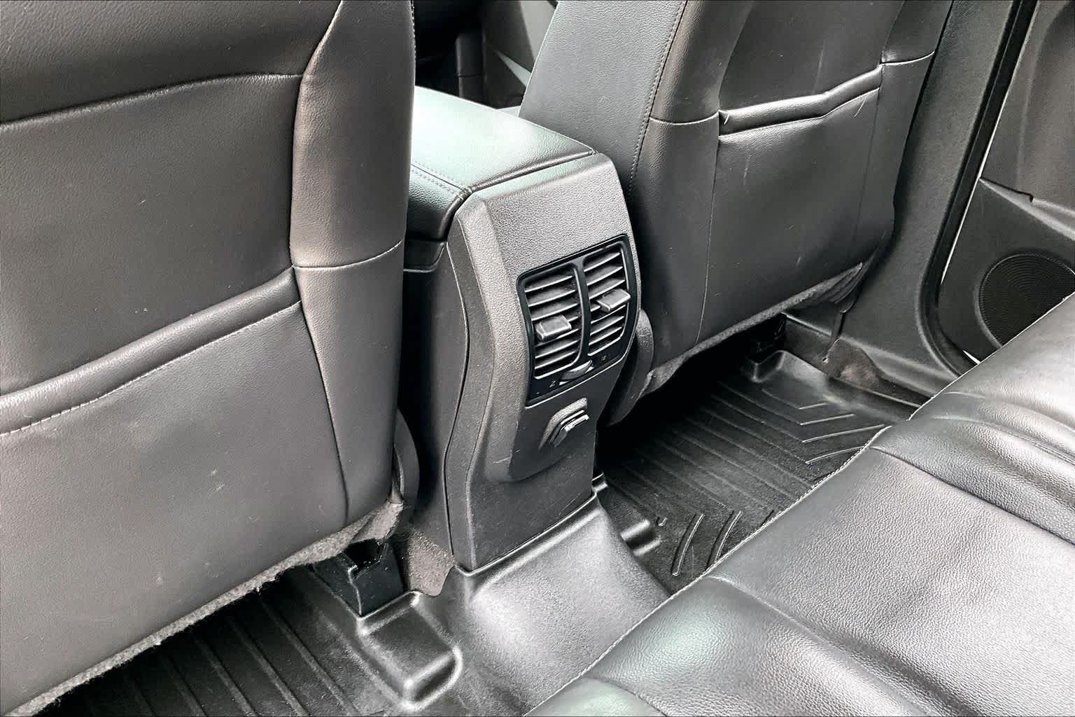 Used 2018 Ford Escape SEL FWD image 33