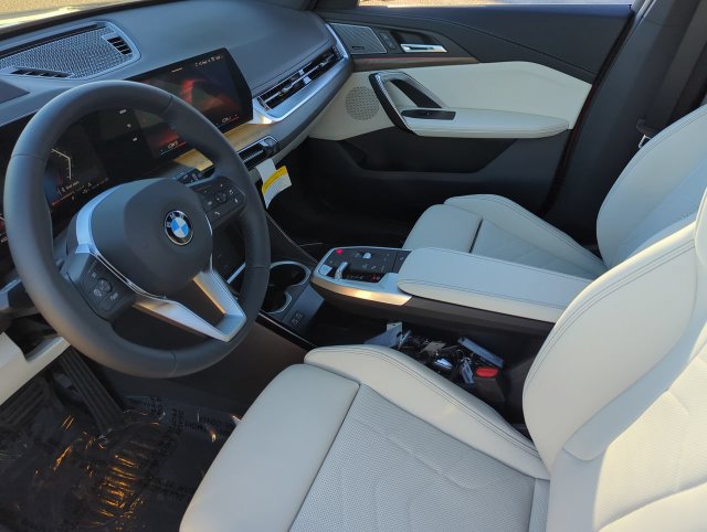 Used 2026 BMW X1 xDrive28i w/ Technology Package AWD/4WD image 16