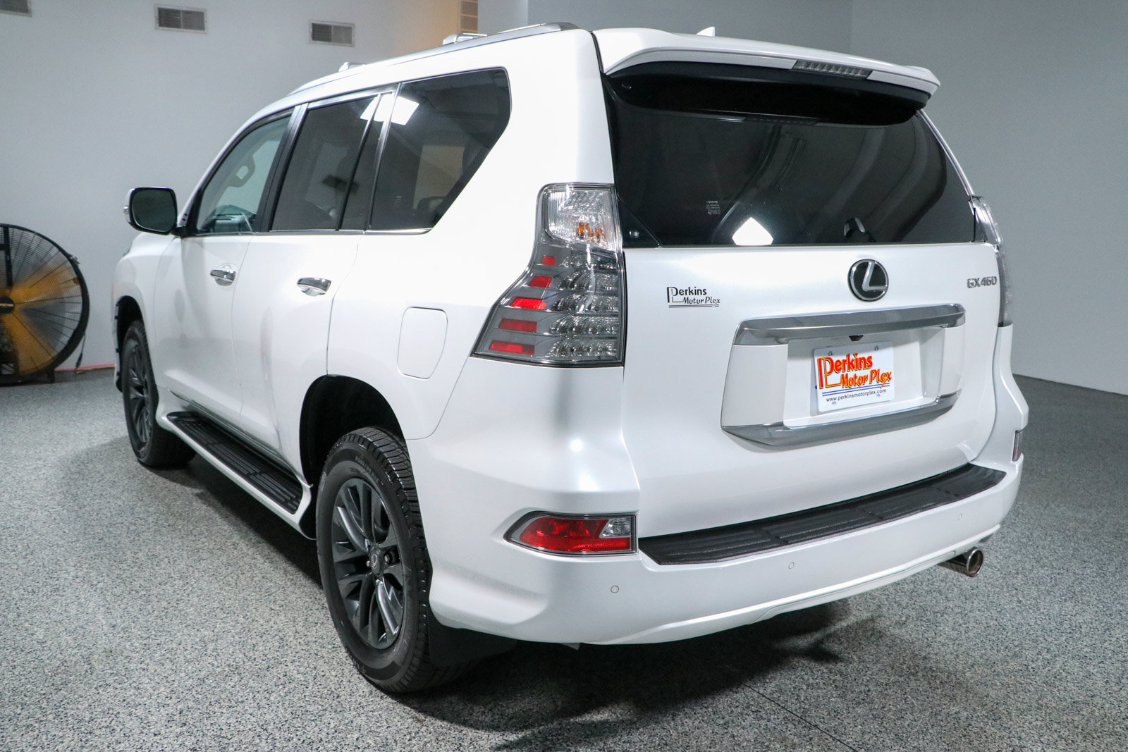 Used 2023 Lexus GX 460 Premium w/ Premium Package AWD/4WD image 9