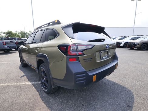 Used 2025 Subaru Outback Wilderness AWD/4WD image 8