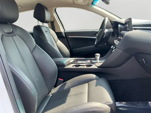 Used 2026 Genesis G70 2.5T RWD image 12