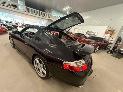 Used 2002 Porsche 911 Targa RWD image 40