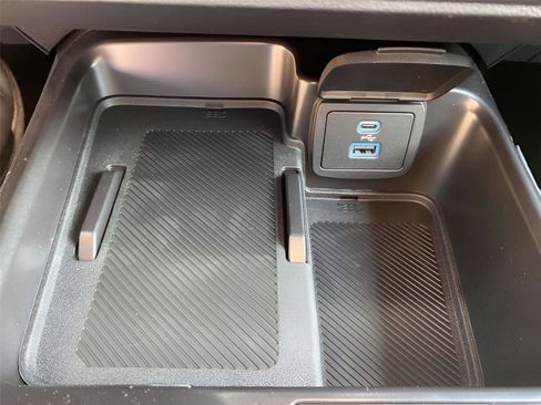New 2025 Ford Bronco 4-Door AWD/4WD image 51