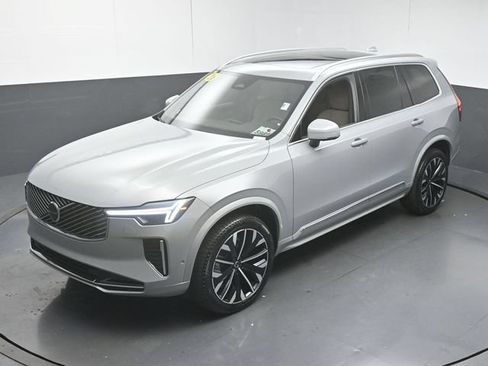 Certified 2026 Volvo XC90 B6 Plus w/ Protection Package Premier AWD/4WD image 45