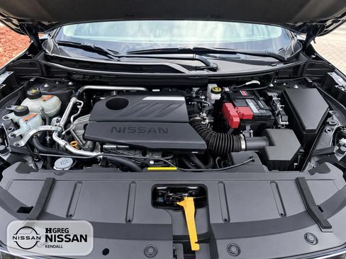 Used 2024 Nissan Rogue SV FWD image 7