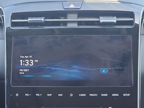 Certified 2023 Hyundai Tucson Limited AWD/4WD image 17