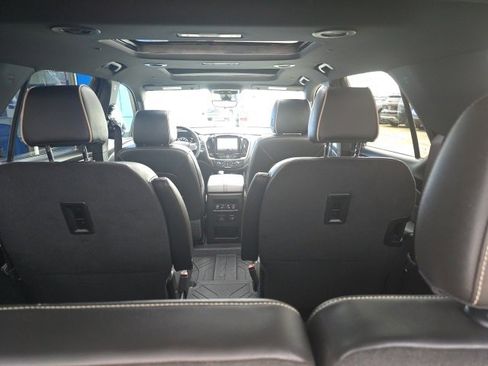 Used 2023 Chevrolet Traverse Premier w/ Redline Edition image 14