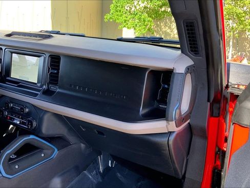 Used 2022 Ford Bronco Wildtrak AWD/4WD image 14
