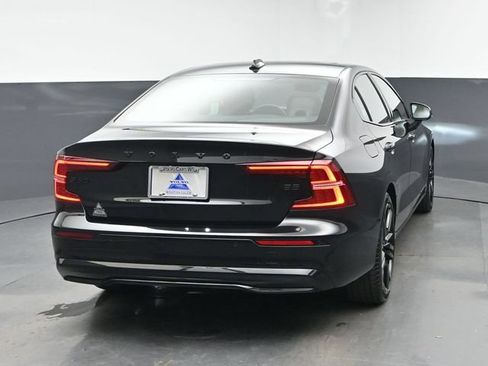 Used 2024 Volvo S60 B5 Plus w/ Climate Package FWD image 8
