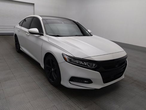 Used 2019 Honda Accord Sport image 13