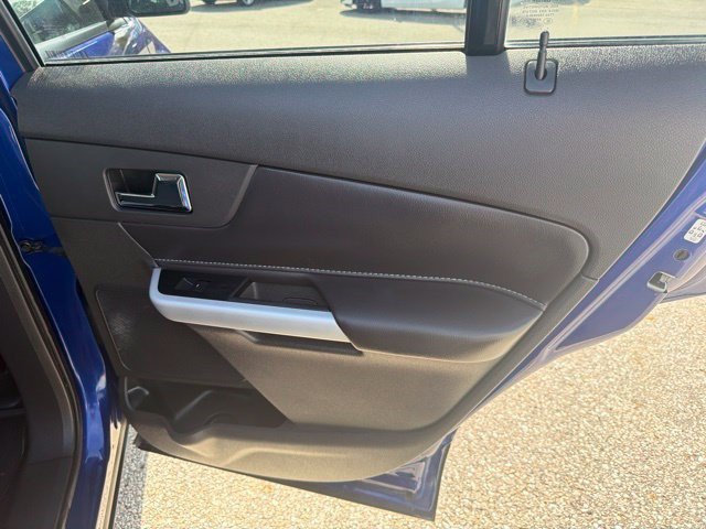 Used 2013 Ford Edge SE FWD image 16