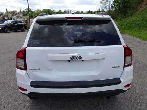 Used 2017 Jeep Compass Latitude AWD/4WD image 7