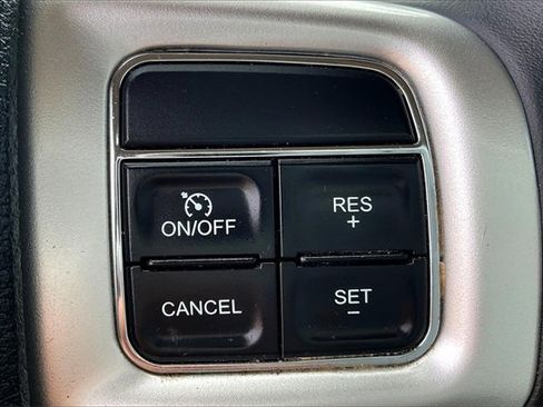 Used 2018 Dodge Journey SXT w/ Connectivity Group image 19