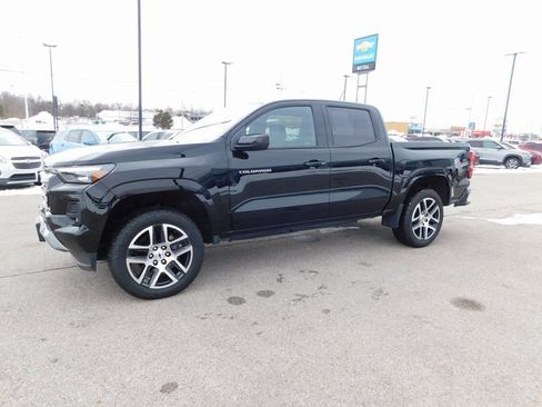 Used 2024 Chevrolet Colorado Z71 w/ Z71 Convenience Package 2 image 11