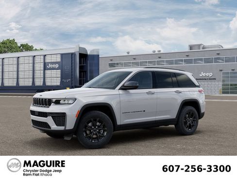 New 2026 Jeep Grand Cherokee Altitude AWD/4WD image 2