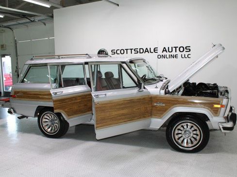 Used 1986 Jeep Grand Wagoneer image 54