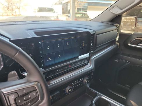 Used 2024 Chevrolet Silverado 1500 LT Trail Boss w/ Convenience Package II image 24