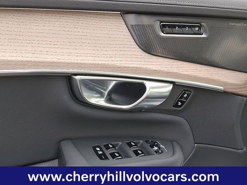 New 2026 Volvo XC90 B6 Plus w/ Protection Package Premier image 9