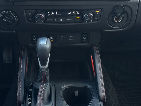 New 2026 Nissan Frontier PRO-4X w/ Pro-4x Convenience Package image 13