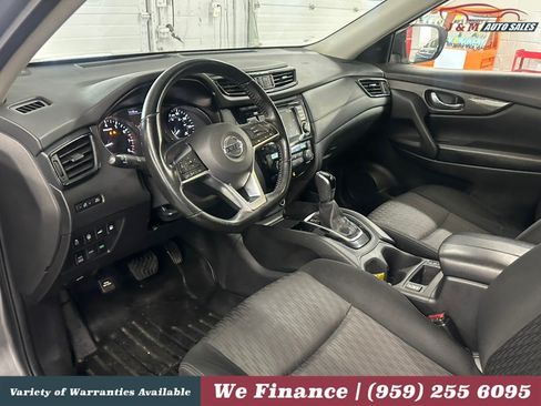 Used 2019 Nissan Rogue SV AWD/4WD image 14