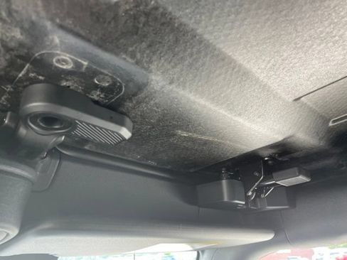 Used 2025 Ford Bronco Badlands AWD/4WD image 49