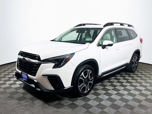 Used 2023 Subaru Ascent Limited AWD/4WD image 3