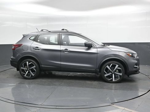 Used 2022 Nissan Rogue Sport SL AWD/4WD image 4