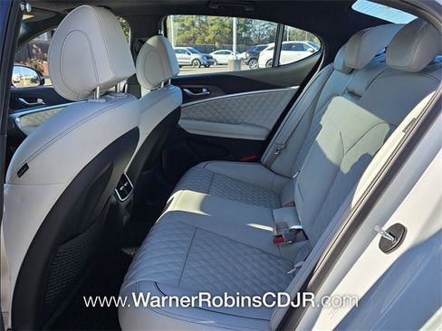Used 2025 Genesis G70 3.3T Advanced w/ Sport Prestige Package image 6