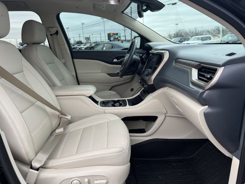 Used 2020 GMC Acadia Denali image 14