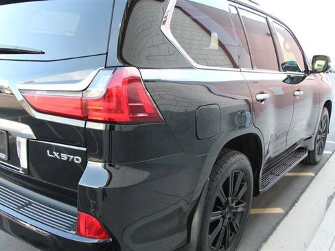 Used 2017 Lexus LX 570 4WD image 45