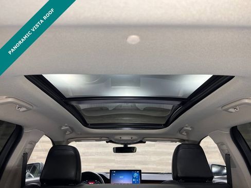 Used 2022 Lincoln Nautilus Reserve w/ Equipment Group 201A image 5