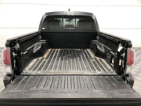 Used 2022 Toyota Tacoma TRD Sport image 23