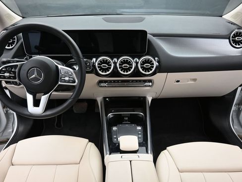 Used 2021 Mercedes-Benz GLA 250 GLA 250 image 12