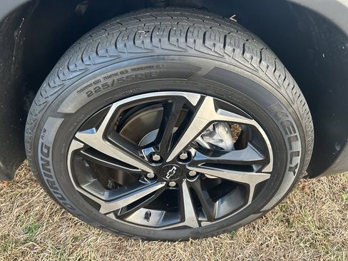 Used 2021 Chevrolet TrailBlazer RS w/ Sun and Liftgate Package image 35