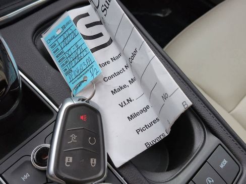 Certified 2023 Cadillac XT4 Luxury w/ Cold Weather Package image 33