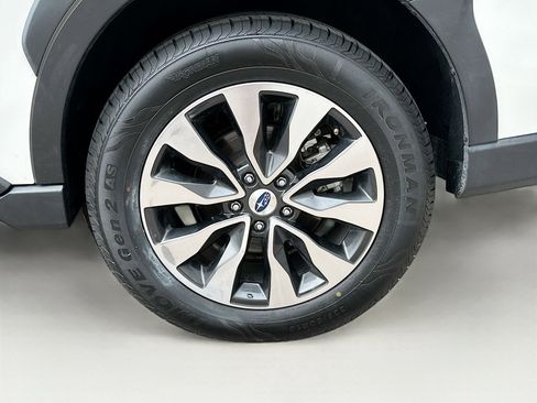 Used 2024 Subaru Outback Limited image 11