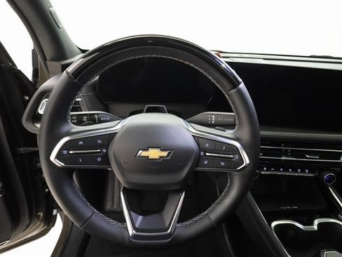 Certified 2024 Chevrolet Traverse LT w/ Enhanced Driving Package image 12