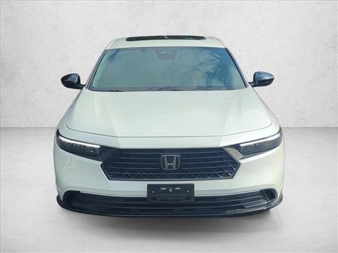 Used 2024 Honda Accord Sport image 2
