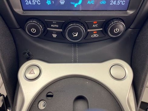 Used 2020 Nissan 370Z Coupe image 27