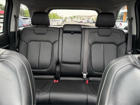 Used 2023 Jeep Grand Cherokee 4WD 4xe image 27