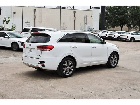 Used 2016 Kia Sorento SX FWD image 7