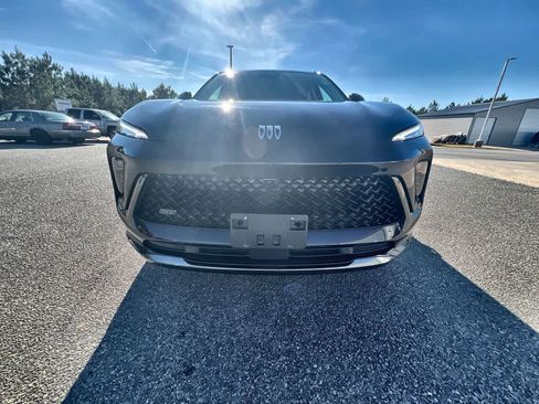 Used 2025 Buick Envision Sport Touring image 32